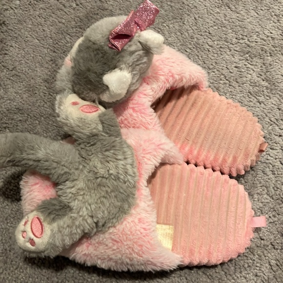Wonder Nation Kitten Slippers - Picture 7 of 7